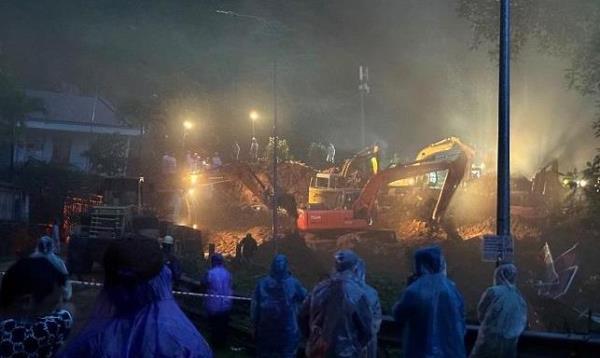 Sạt lở nghiêm trọng tại đèo Bảo Lộc: Trạm Cảnh sát giao thông bị vùi lấp, 3 cán bộ chiến sĩ hy sinh