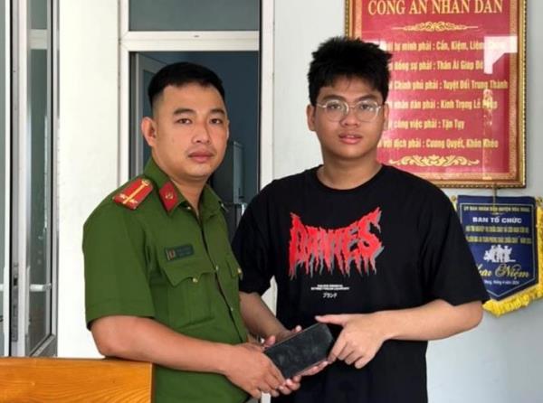 Người dân cảm ơn Công an