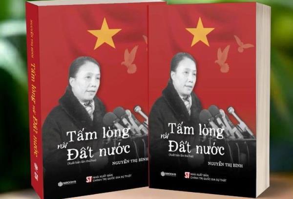 Ra mắt sách Tấm lòng với đất nước của nguyên Phó Chủ tịch nước Nguyễn Thị Bình