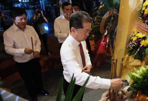 Tưởng niệm các anh hùng nghĩa sĩ nhân kỷ niệm 165 năm Ngày Đà Nẵng kháng Pháp