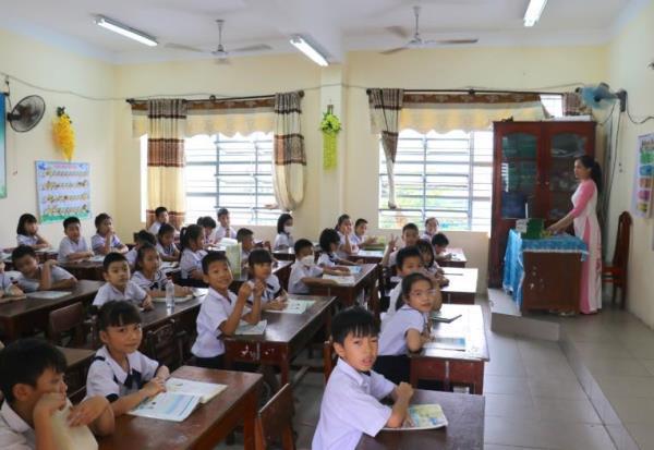 Bao giờ 100% học sinh tiểu học Liên Chiểu được học 2 buổi/ngày?