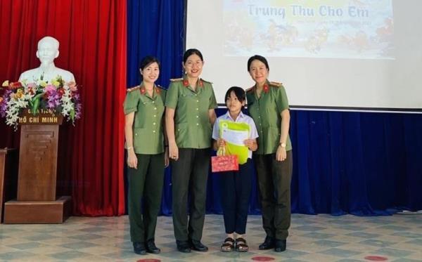 Gieo mầm yêu thương