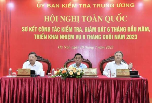 Sớm hoàn thiện các quy định về kiểm soát quyền lực, tài sản, thu nhập