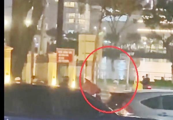 Đánh trận giả để câu like