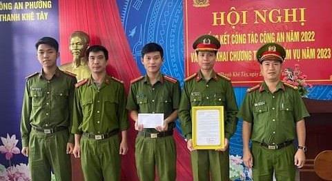 Khen thưởng thành tích truy bắt tội phạm của Công an phường Thanh Khê Tây