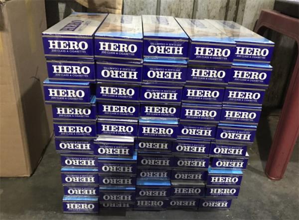 CSGT Công an Đắk Nông bắt giữ các đối tượng vận chuyển gần 40.000 gói thuốc lá điếu nhập lậu