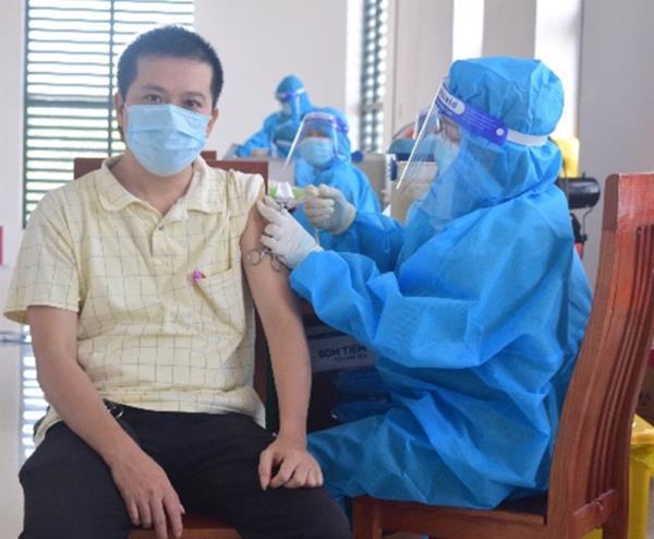 Vì sao Đà Nẵng tiêm mũi 3 vaccine phòng COVID-19 không đạt kế hoạch?