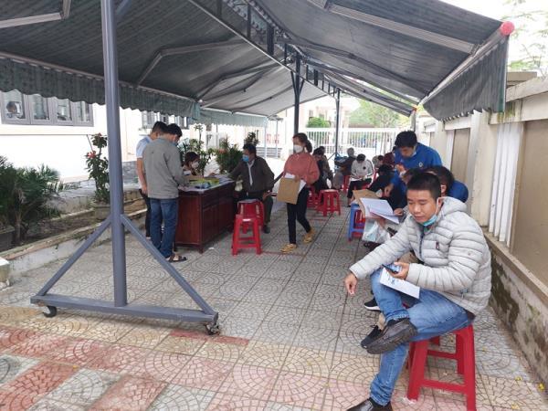 Công tác giải quyết các thủ tục  về đất đai ở Hòa Vang vẫn đang diễn ra bình thường, đúng pháp luật.