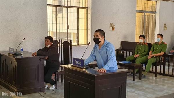 Lãnh án vì chém lâm tặc