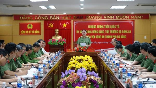 Thượng tướng Trần Quốc Tỏ làm việc với Công an TP Đà Nẵng