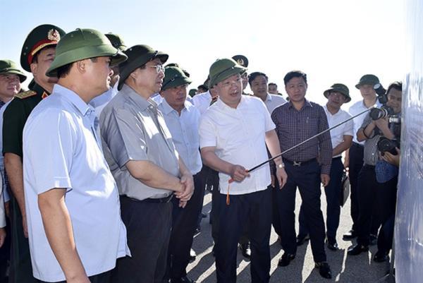 Thủ tướng khảo sát các công trình trọng điểm tại Nghệ An