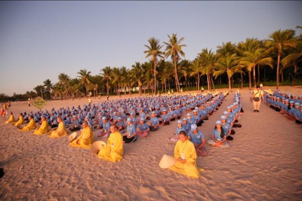 Khơi nguồn yêu thương đến với giới trẻ