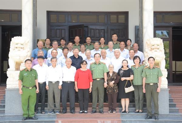 Giám đốc Công an TP Đà Nẵng gặp mặt cán bộ Công an hưu nhân kỷ niệm ngày truyền thống lực lượng CAND