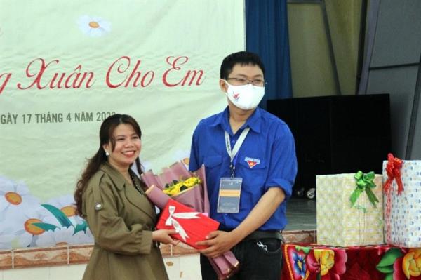 Chàng sinh viên đạt đúp danh hiệu cao quý của Trung ương Hội Sinh viên