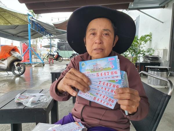 Cảnh giác đối tượng lừa đổi vé số trúng thưởng giả