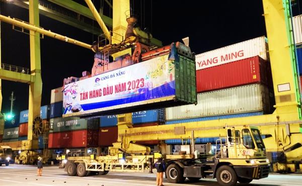 Tiếp tục chuyển đổi số hoạt động sản xuất kinh doanh của Cảng Đà Nẵng
