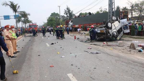 Phó Thủ tướng Chính phủ Trần Lưu Quang chỉ đạo khẩn trương khắc phục hậu quả vụ TNGT tại Quảng Nam