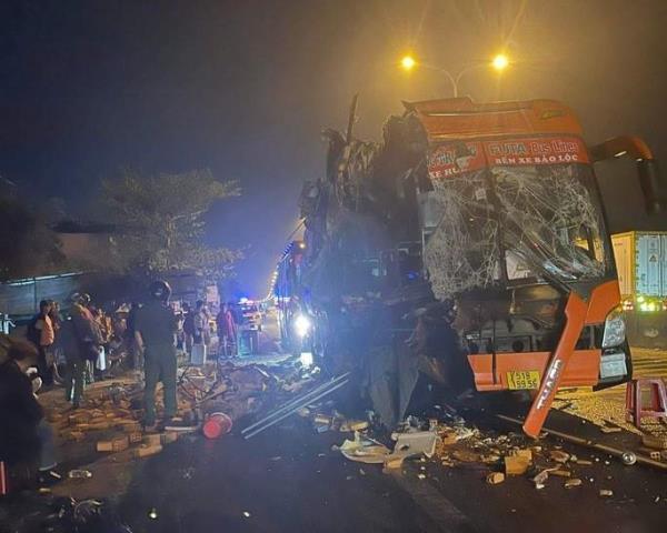 Liên tiếp xảy ra 2 vụ TNGT làm 13 người chết: Quảng Nam cần kiểm soát chặt hoạt động vận tải trên địa bàn