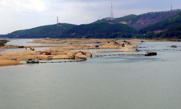 Ngày 25-2, các mỏ cát sẽ mở cửa, khai thác trở lại