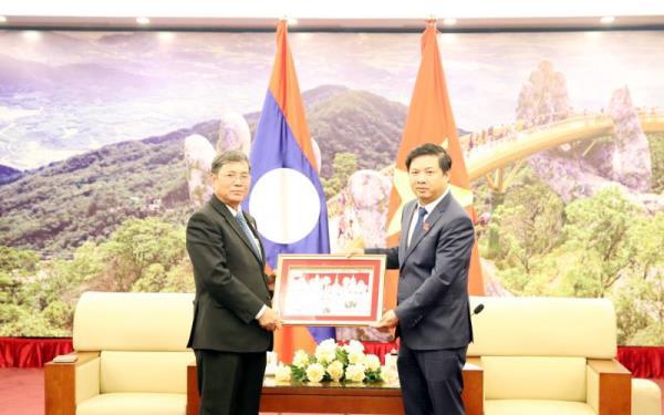 Lào và Đà Nẵng trao đổi kinh nghiệm về công tác Quốc hội và HộI đồng nhân dân