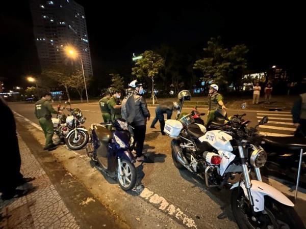 Cảnh sát 113 liên tiếp ngăn chặn 2 nhóm chuẩn bị hỗn chiến, gây rối ở đường Như Nguyệt