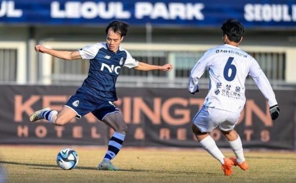 Văn Toàn góp công giúp Seoul E-Land có chiến thắng lịch sử