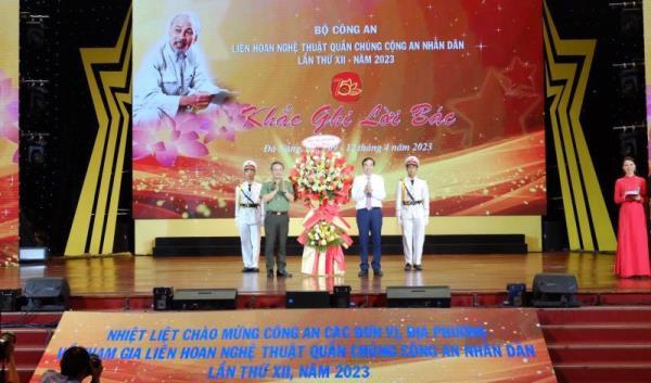 Khai mạc Liên hoan Nghệ thuật quần chúng Công an nhân dân lần XII-2023 khu vực II: Lan tỏa hình ảnh đẹp về người chiến sỹ CAND bản lĩnh, nhân văn, vì nhân dân phục vụ