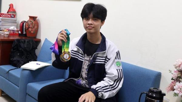 Thành tích đáng gờm của nam sinh xứ Nghệ đạt TOP 1% thế giới cuộc thi SAT