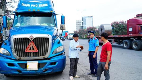 Thu hồi phù hiệu xe hoạt động kinh doanh vận tải đối với 58 phương tiện vi phạm tốc độ