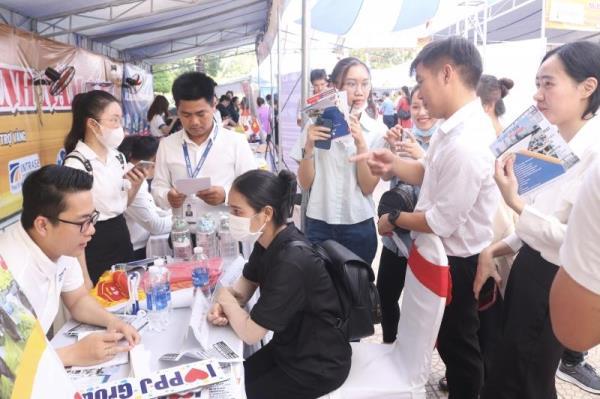 Thừa Thiên - Huế tuyển dụng hơn 7.500 vị trí việc làm