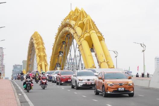 Cơ hội trải nghiệm xe điện thông minh tại VinFast IRONMAN 70.3 Việt Nam