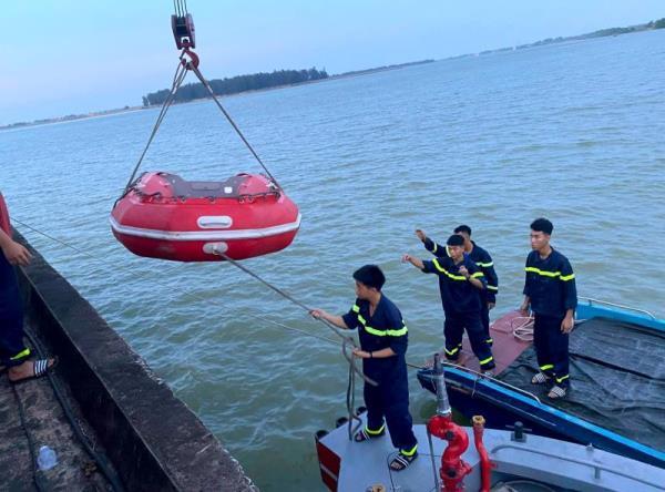 Vớt được thi thể người nhảy cầu