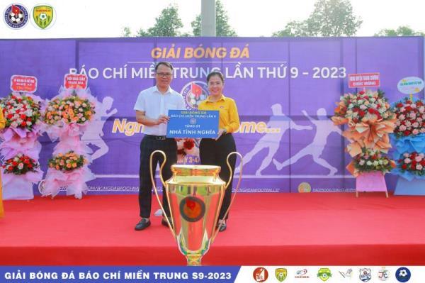 Giải bóng đá miền trung lần thứ 9 lan toả và chia sẻ lòng yêu thương nhân ái
