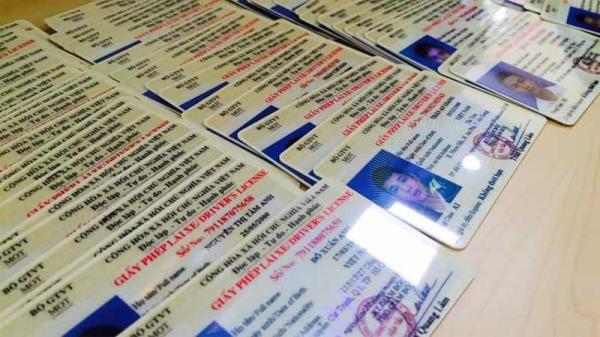 Vạch mặt xe thật, bằng giả