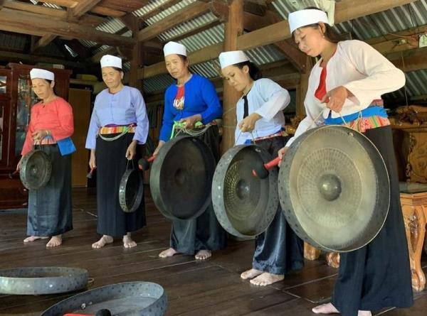 Khám phá bản Mường ở Bắc Trà My