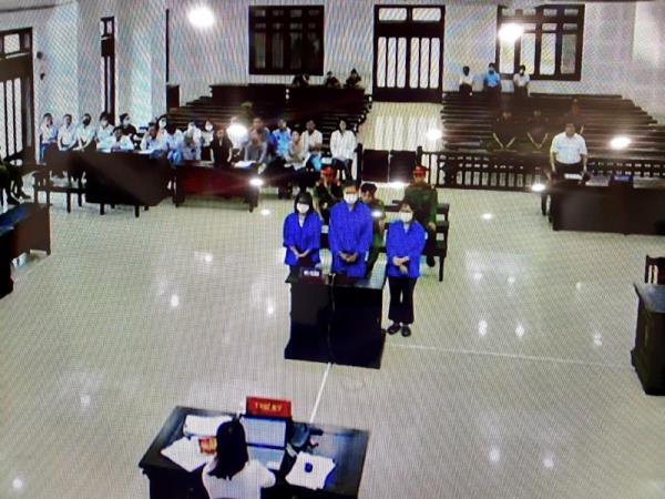 Xét xử vụ án Cựu Giám đốc CDC Đà Nẵng và thuộc cấp tham ô