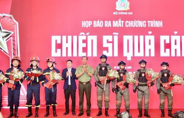 Tôn vinh sự đóng góp, hy sinh của lực lượng Công an Nhân dân