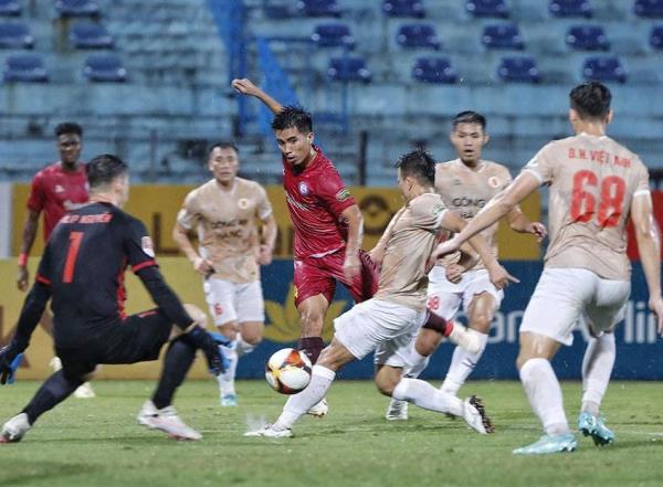 Chuyện nội bộ của bóng đá miền Trung?