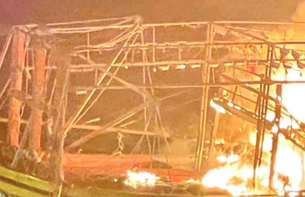 Cứu hộ 6 ngư dân trên tàu cá Quảng Bình bị cháy rụi ở vùng biển Quảng Trị