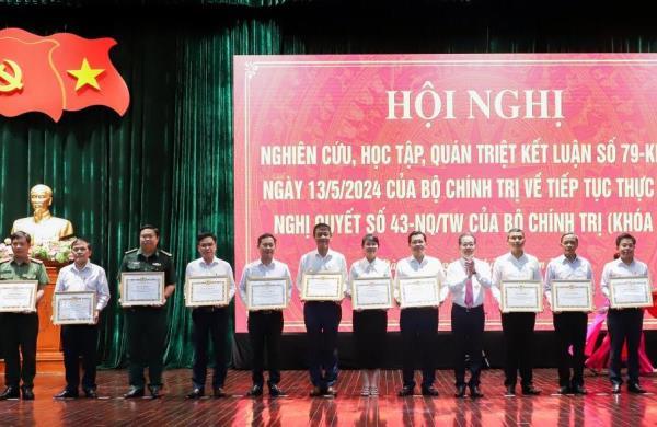 Nhiều giải pháp mới để tạo phát triển đột phá cho Đà Nẵng