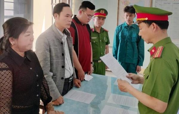 Bắt 3 đối tượng giúp sức cho Giám đốc phòng giao dịch ngân hàng lừa đảo