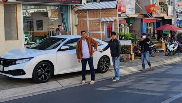 Mượn tay người đánh ghen