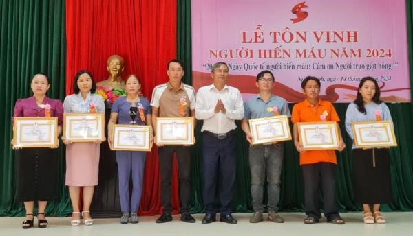 Núi Thành tôn vinh 82 tập thể, cá nhân hiến máu tiêu biểu