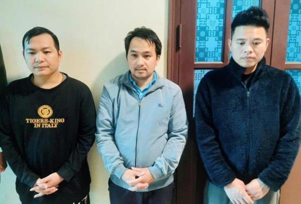 Khởi tố 3 đối tượng vờ đặt xe công nghệ rồi chiếm đoạt tài sản