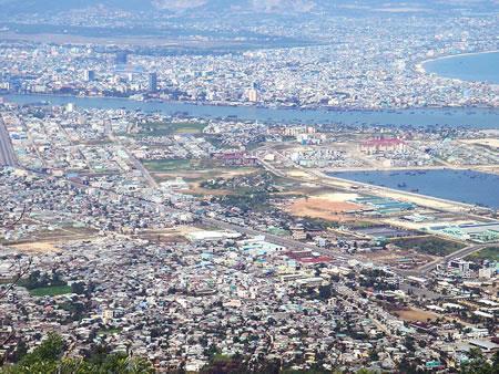 Đoàn kết, đổi mới, sáng tạo, nâng cao năng lực lãnh đạo và sức chiến đấu của Đảng bộ, tiếp tục xây dựng TP Đà Nẵng văn minh, hiện đại, phát triển bền vững, xứng đáng là trung tâm KT - XH của miền Trung