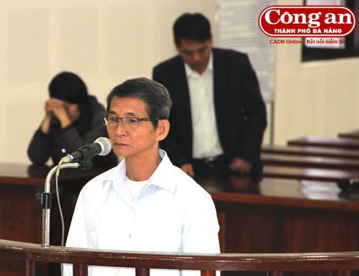 Cán bộ vào tù vì lừa tiền chạy việc