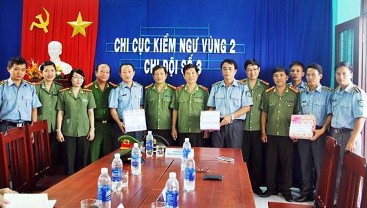 CATP Đà Nẵng thăm, tặng quà cho lực lượng Kiểm ngư
