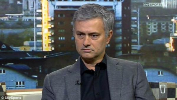 HLV Mourinho đề nghị được lên sóng Sky Sports