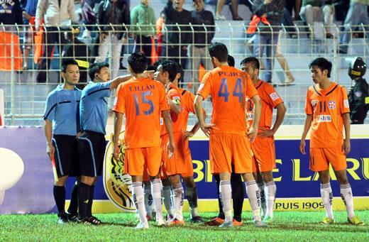 Vòng 7 V-League 2015: Chi Lăng nóng vì trọng tài