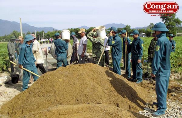 Lực lượng Dân quân tự vệ phát huy phẩm chất cao đẹp